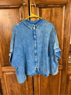 Zenana Outfitters Blue Washed Button-Down Shirt